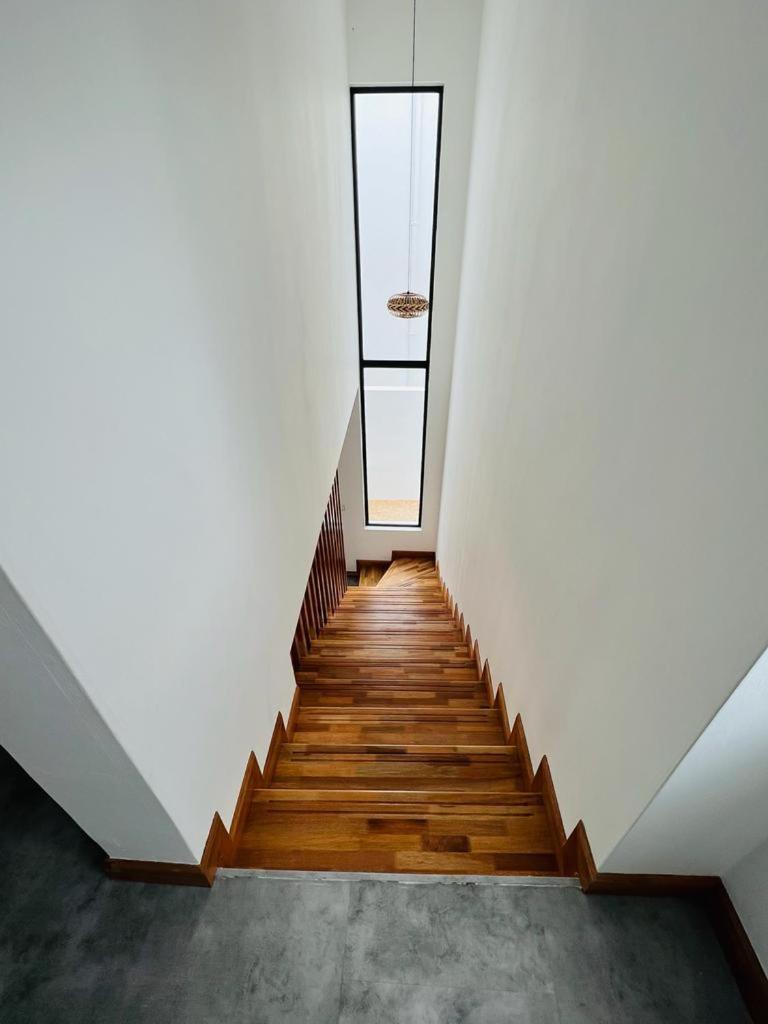 Into The Sun - Modern Holiday Home Albion Exterior foto