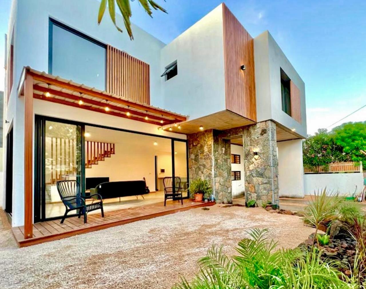Into The Sun - Modern Holiday Home Albion Exterior foto